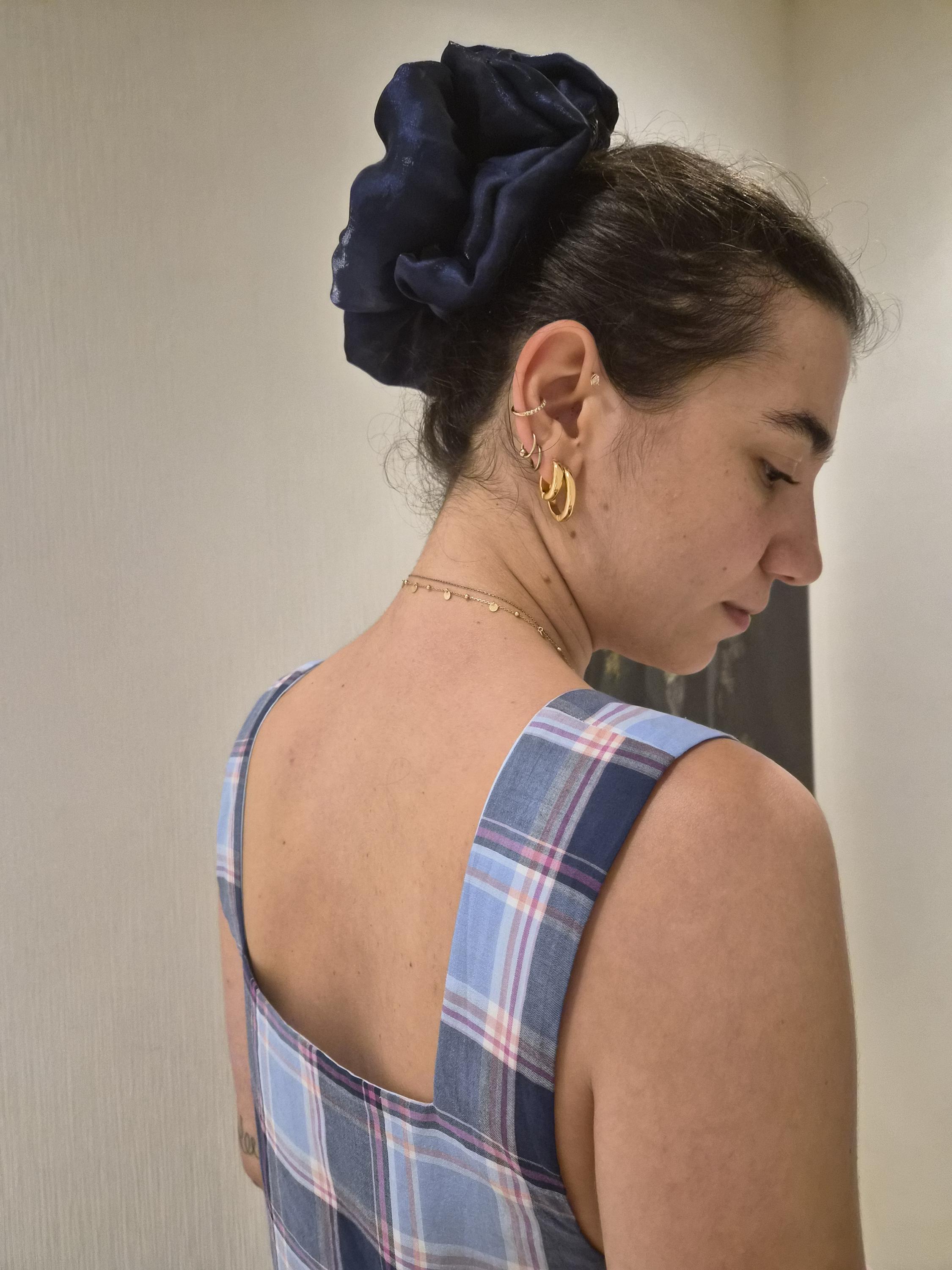 Jumbo Scrunchie (Navy) — El Yapımı Kumaş Simit Toka (Scrunchie) Koleksiyonu | Rosano Studio