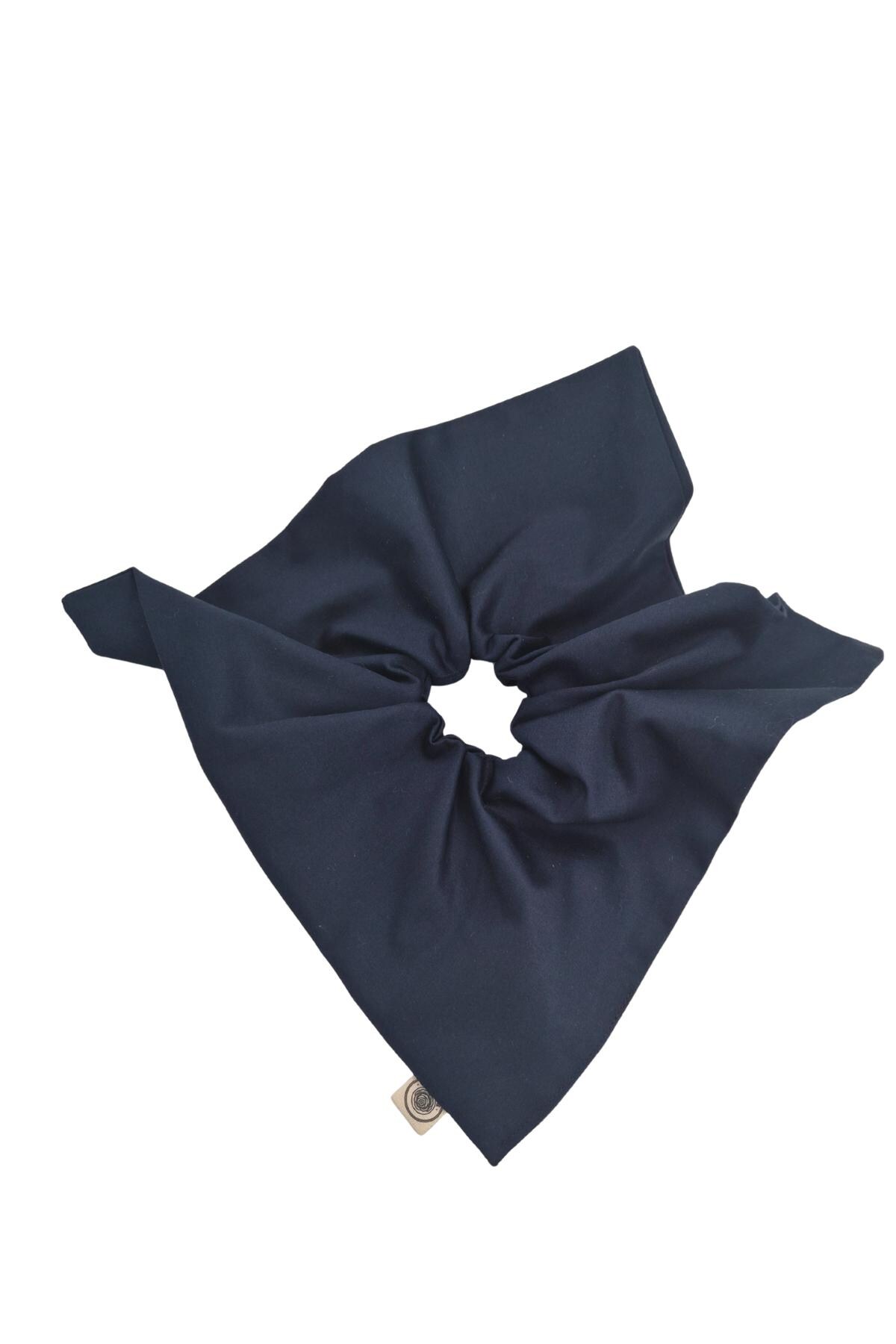 Bloxie Scrunchie (Navy) — El Yapımı Kumaş Simit Toka (Scrunchie) Koleksiyonu | Rosano Studio